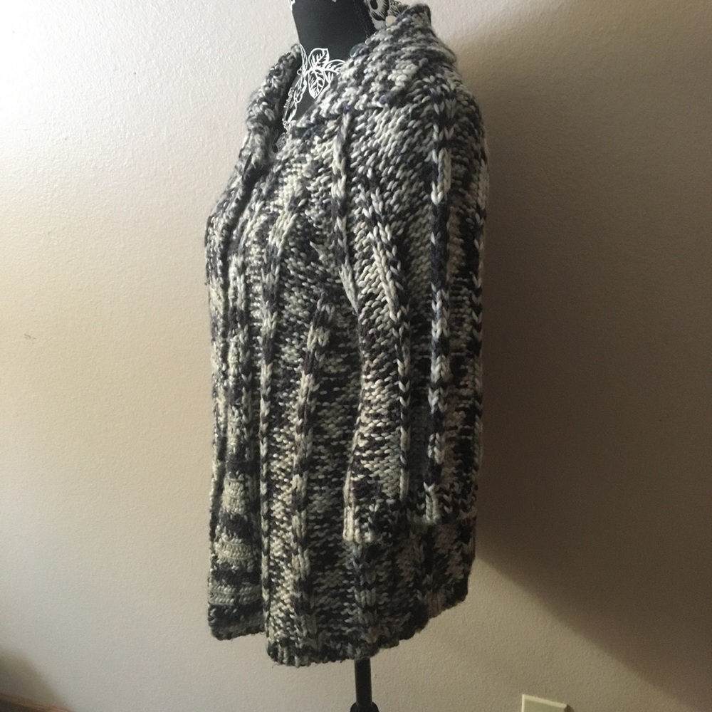 LEO & NICOLE LG BLUE-GRAY, LIGHT GRAY, & DARK GRAY WOOL BLEND KNIT SWEATER - Picture 2 of 9